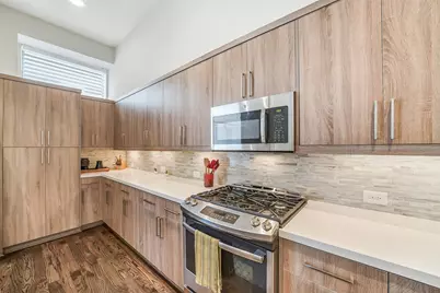 1004 California Street #203, Houston, TX 77006 - Photo 13