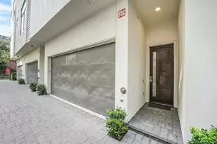 1004 California St, Houston, TX 77006 - Photo 3