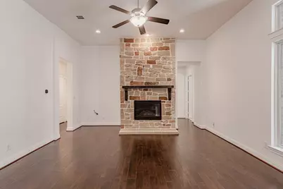 112 Sundown Ridge Place, The Woodlands, TX 77375 - Photo 15