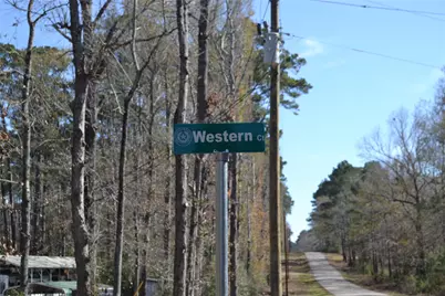 000 Central Drive, Coldspring, TX 77331 - Photo 1