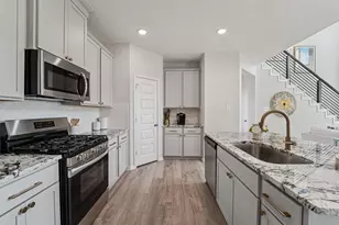 602 Tejas Vlg Pkwy, Beasley, TX 77417 - Photo 5