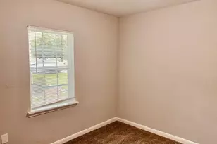 942 Oakstone St, Houston, TX 77015 - Photo 5