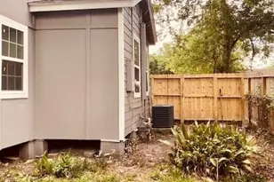 942 Oakstone St, Houston, TX 77015 - Photo 15