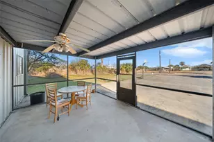 354 Fisher St, Matagorda, TX 77414 - Photo 5