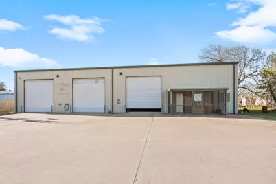 354 Fisher Street, Matagorda, TX 77414 - Photo 3