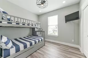 16630 Jean Lafitte Rd, Galveston, TX 77554 - Photo 35