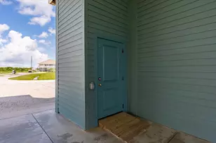 4044 Biscayne Beach Rd, Port Bolivar, TX 77650 - Photo 39