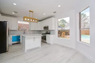 5743 Henniker Dr, Houston, TX 77041 - Photo 7