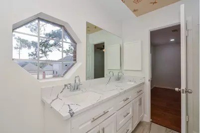 5743 Henniker Drive, Houston, TX 77041 - Photo 23