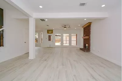 5743 Henniker Drive, Houston, TX 77041 - Photo 3