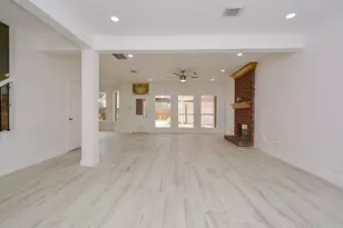 5743 Henniker Dr, Houston, TX 77041 - Photo 3