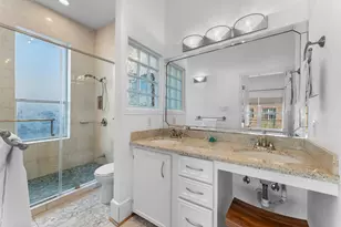 315 Fairview Ave, Houston, TX 77006 - Photo 27