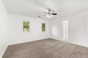 2106 Thousand Pines Dr, Houston, TX 77339 - Photo 25