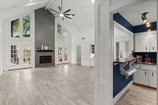 2106 Thousand Pines Dr, Houston, TX 77339 - Photo 9