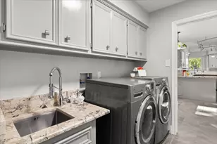 2106 Thousand Pines Dr, Houston, TX 77339 - Photo 19