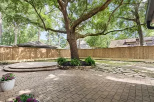 2106 Thousand Pines Dr, Houston, TX 77339 - Photo 31