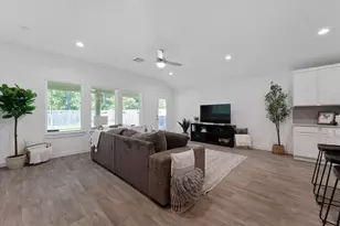 10426 Plateau Pt Trl, Conroe, TX 77384 - Photo 13