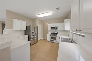 16306 Autumn Leigh Dr, Houston, TX 77083 - Photo 13