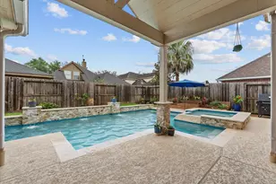 2605 Pebble Creek Dr, Pearland, TX 77581 - Photo 33