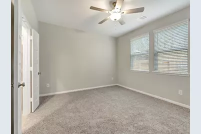 6650 Lahna Oak Drive, Conroe, TX 77304 - Photo 9