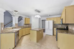 24815 Butterwick Dr, Spring, TX 77389 - Photo 5