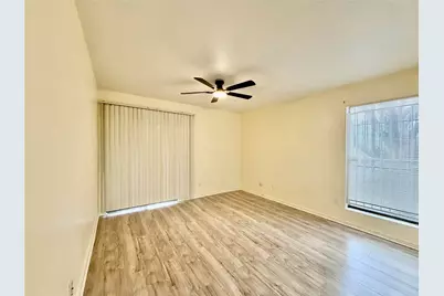 2120 Wilcrest Drive #121, Houston, TX 77042 - Photo 23