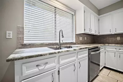 6122 Sanford Road, Houston, TX 77096 - Photo 17