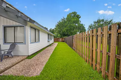 6122 Sanford Road, Houston, TX 77096 - Photo 47