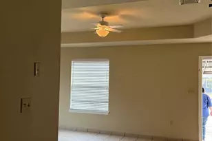 321 B Holiday St, Tomball, TX 77375 - Photo 11