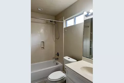 321 B Holiday Street, Tomball, TX 77375 - Photo 5