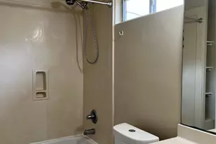 321 B Holiday St, Tomball, TX 77375 - Photo 5