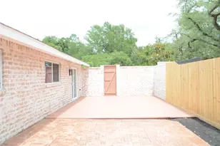 418 Briar Hill Dr, Houston, TX 77042 - Photo 47