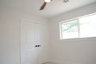 418 Briar Hill Dr, Houston, TX 77042 - Photo 41
