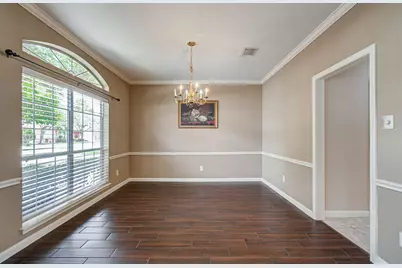 15919 Hurstfield Pointe Drive, Cypress, TX 77429 - Photo 5