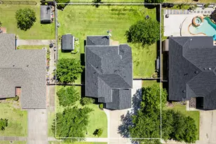 1205 28th Ave N, Texas City, TX 77590 - Photo 37