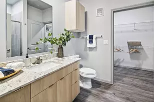 8877 Lakes at 610 Dr, Houston, TX 77054 - Photo 7