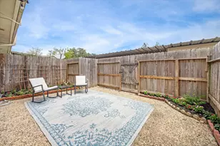14236 Misty Meadow Ln, Houston, TX 77079 - Photo 17