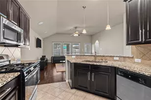 4808 Ladona Ct, League City, TX 77573 - Photo 17