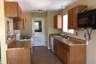 14002 Kathi Lynn Ln, Sugar Land, TX 77498 - Photo 3