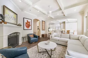 52 Briar Hollow Ln, Houston, TX 77027 - Photo 5