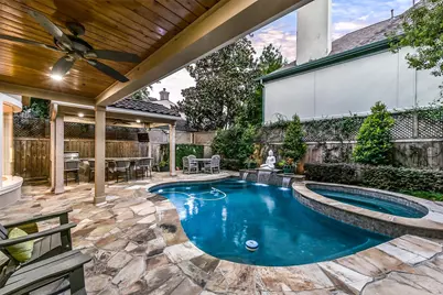 52 Briar Hollow Lane #E, Houston, TX 77027 - Photo 1