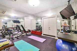 52 Briar Hollow Ln, Houston, TX 77027 - Photo 29