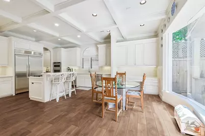 52 Briar Hollow Lane #E, Houston, TX 77027 - Photo 7