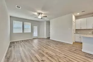 9848 Sweet Flag Ct, Conroe, TX 77385 - Photo 7