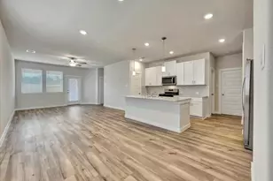 9848 Sweet Flag Ct, Conroe, TX 77385 - Photo 3