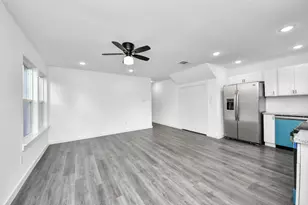 2310 Wavell St, Houston, TX 77088 - Photo 9