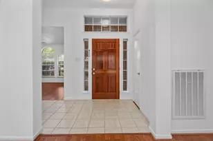 2014 White Oaks Hills Ln, Houston, TX 77339 - Photo 5