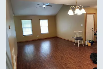125 Thomas, New Waverly, TX 77358 - Photo 3