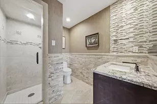 3350 McCue Rd, Houston, TX 77056 - Photo 11