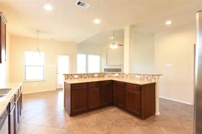 118 E Lasting Spring Circle, Spring, TX 77389 - Photo 11